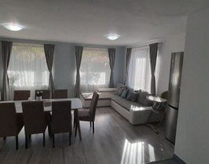 Maison 3 chambres à vendre dans Salicea, zone Centru