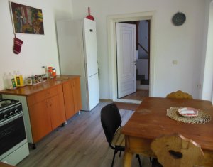Maison 5 chambres à vendre dans Cluj-napoca, zone Marasti