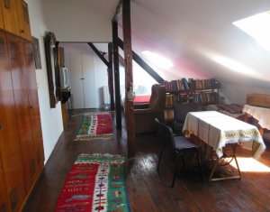 Maison 5 chambres à vendre dans Cluj-napoca, zone Marasti