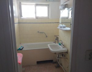 Appartement 4 chambres à vendre dans Cluj-napoca, zone Manastur