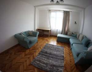 Appartement 4 chambres à louer dans Cluj-napoca, zone Centru