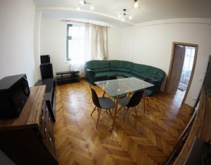 , 140m2 dans Cluj-napoca, zone Centru