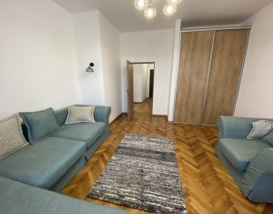 Appartement 4 chambres à louer dans Cluj-napoca, zone Centru