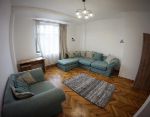Appartement 4 chambres à louer dans Cluj-napoca, zone Centru