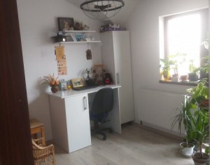 Ház 4 szobák eladó on Apahida