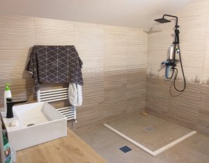 Ház 4 szobák eladó on Apahida