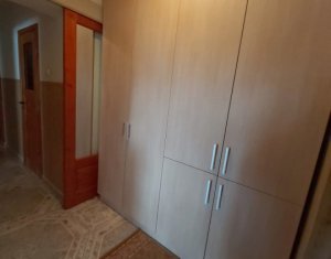 Appartement 3 chambres à louer dans Cluj-napoca, zone Marasti