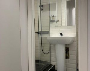 Appartement 4 chambres à vendre dans Cluj-napoca, zone Manastur