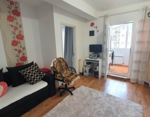 Lakás 2 szobák eladó on Floresti