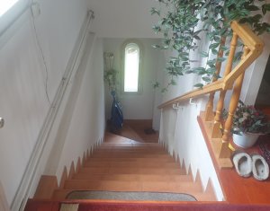 Ház 5 szobák eladó on Cluj-napoca, Zóna Andrei Muresanu