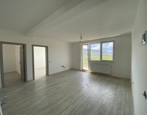 Lakás 3 szobák eladó on Floresti