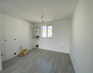 Lakás 3 szobák eladó on Floresti