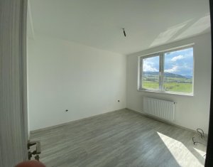 Lakás 3 szobák eladó on Floresti