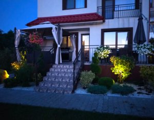 Ház 5 szobák eladó on Floresti