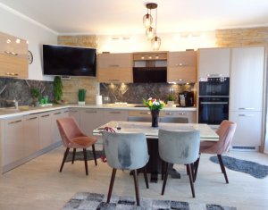 Ház 5 szobák eladó on Floresti