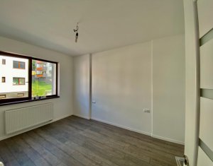 Lakás 3 szobák eladó on Floresti