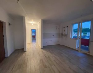 Lakás 3 szobák eladó on Floresti