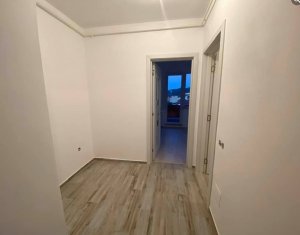 Lakás 3 szobák eladó on Floresti