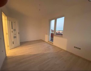 Lakás 3 szobák eladó on Floresti