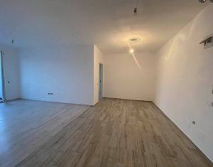 Lakás 2 szobák eladó on Floresti