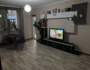 Lakás 3 szobák eladó on Floresti