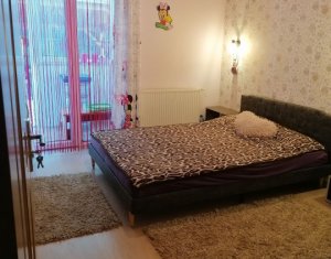 Lakás 3 szobák eladó on Floresti