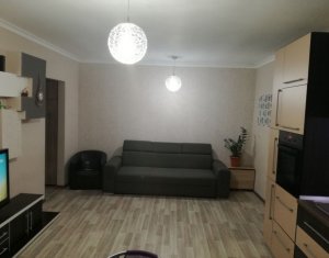 Lakás 3 szobák eladó on Floresti