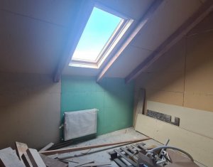 Lakás 4 szobák eladó on Cluj-napoca, Zóna Manastur