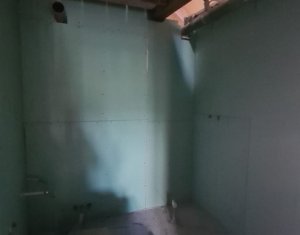 Lakás 4 szobák eladó on Cluj-napoca, Zóna Manastur