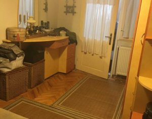 Appartement 4 chambres à vendre dans Cluj-napoca, zone Manastur