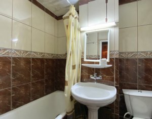 Appartement 3 chambres à louer dans Cluj-napoca, zone Marasti