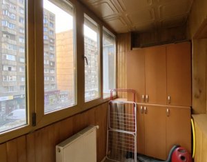 Appartement 3 chambres à louer dans Cluj-napoca, zone Marasti