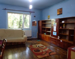 Ház 3 szobák eladó on Sannicoara