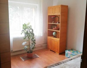 Lakás 4 szobák eladó on Cluj-napoca, Zóna Manastur