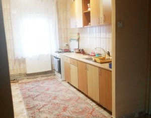 Lakás 4 szobák eladó on Cluj-napoca, Zóna Manastur