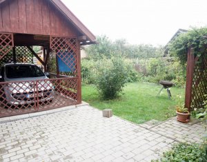 Maison 5 chambres à vendre dans Floresti