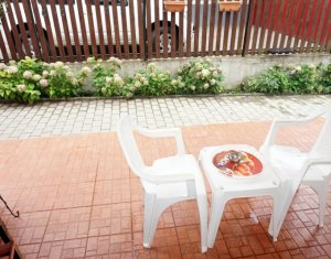 Maison 5 chambres à vendre dans Floresti