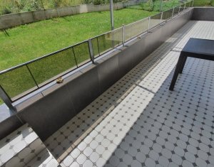 Appartement 3 chambres à vendre dans Floresti