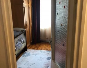 Appartement 4 chambres à vendre dans Cluj-napoca, zone Manastur
