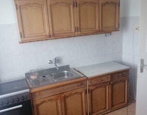 Appartement 4 chambres à vendre dans Cluj-napoca, zone Manastur