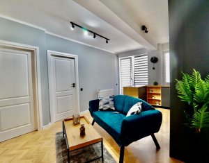 Lakás 3 szobák eladó on Floresti