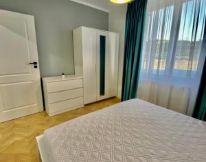 Lakás 3 szobák eladó on Floresti