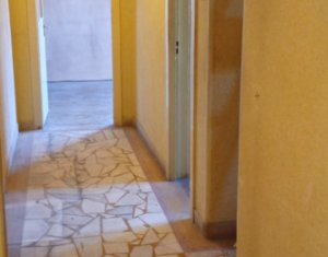 Lakás 4 szobák eladó on Cluj-napoca, Zóna Andrei Muresanu