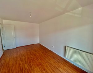 Lakás 2 szobák eladó on Floresti