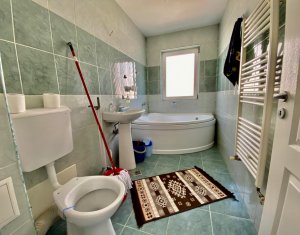 Lakás 2 szobák eladó on Floresti