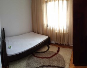 Appartement 4 chambres à vendre dans Cluj-napoca, zone Manastur