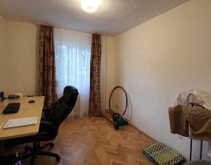 Lakás 3 szobák eladó on Cluj-napoca, Zóna Manastur