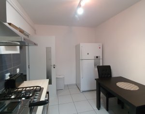 Appartement 3 chambres à vendre dans Cluj-napoca, zone Manastur