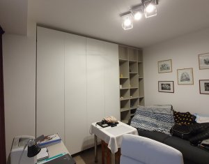 Appartement 3 chambres à vendre dans Cluj-napoca, zone Sopor