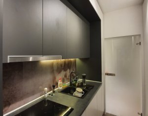Appartement 3 chambres à vendre dans Cluj-napoca, zone Sopor